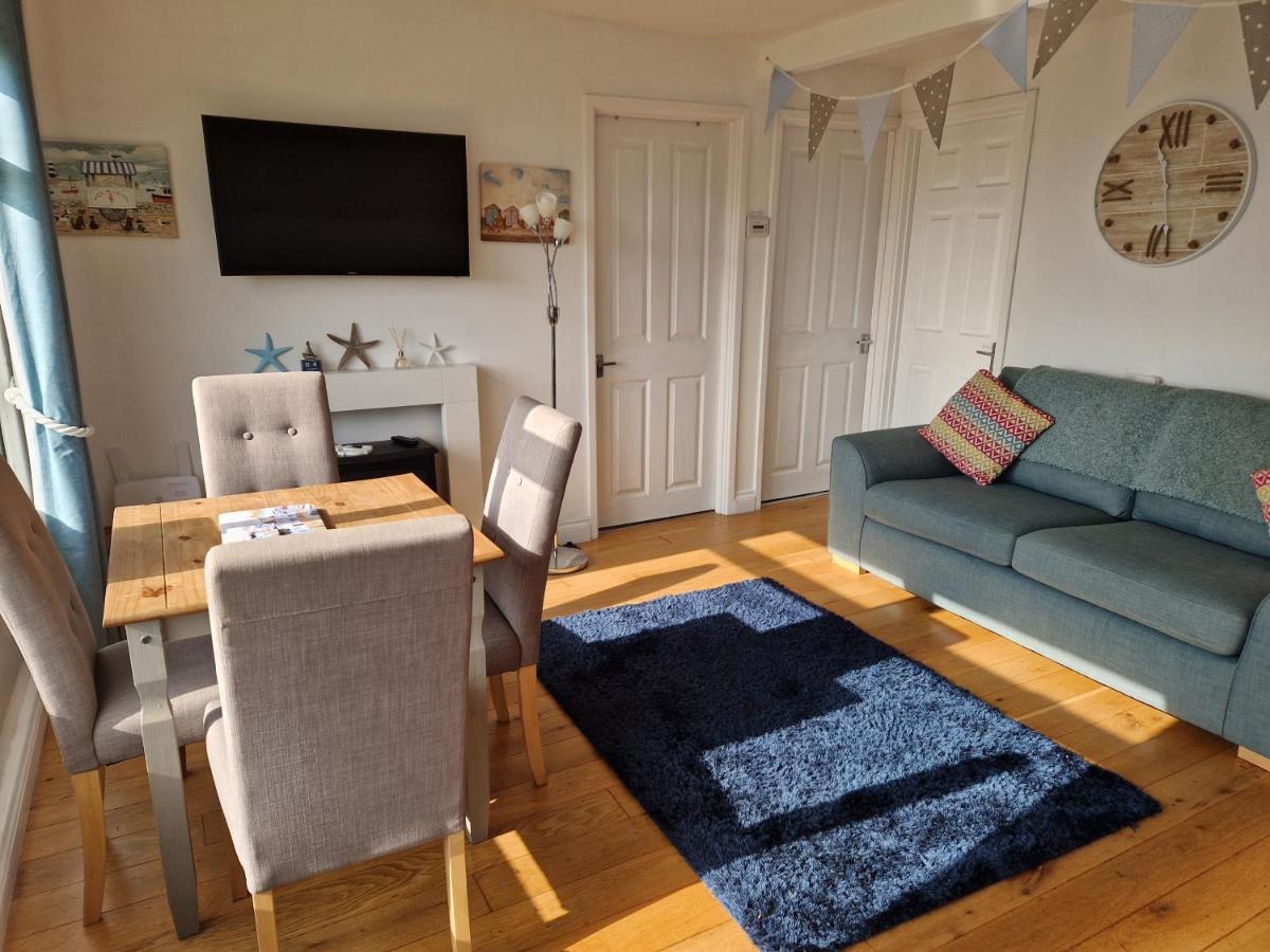 Caldon Holiday Chalet Sleeps 4 In Dartmouth Wifi Electric Inc Pet Friendly 外观 照片