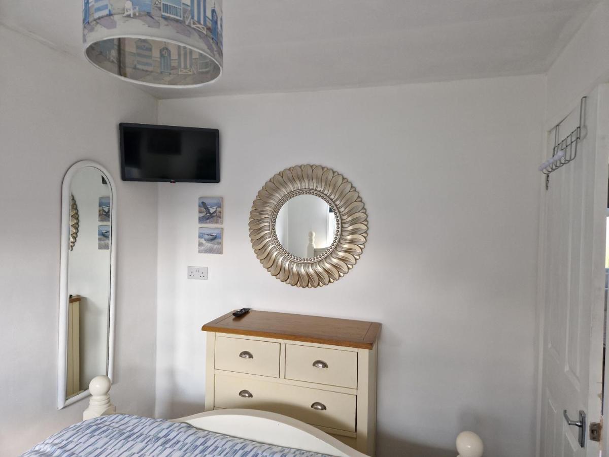 Caldon Holiday Chalet Sleeps 4 In Dartmouth Wifi Electric Inc Pet Friendly 外观 照片